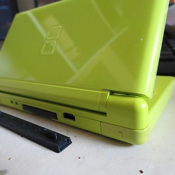 Nintendo DS Lite Game Saver Prevent Lost Saved Games Handheld Console Back Cover - Picture 2 of 3